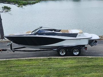 2016 Glastron GT 205
