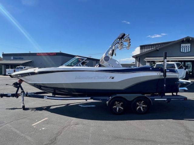 2020 MasterCraft XT23