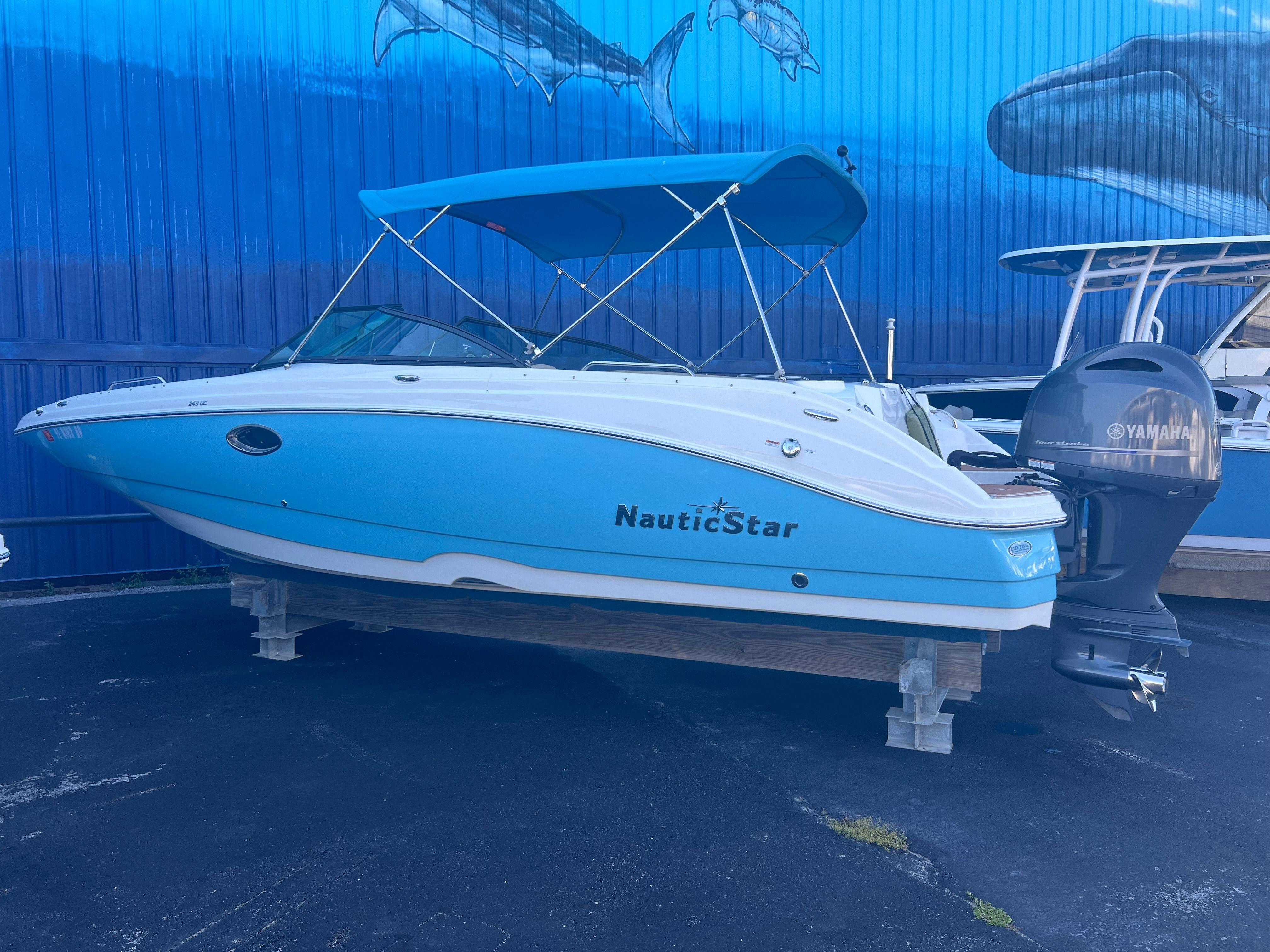 NauticStar 243 DC 2018 NAUTICSTAR 243 DC - Image 1