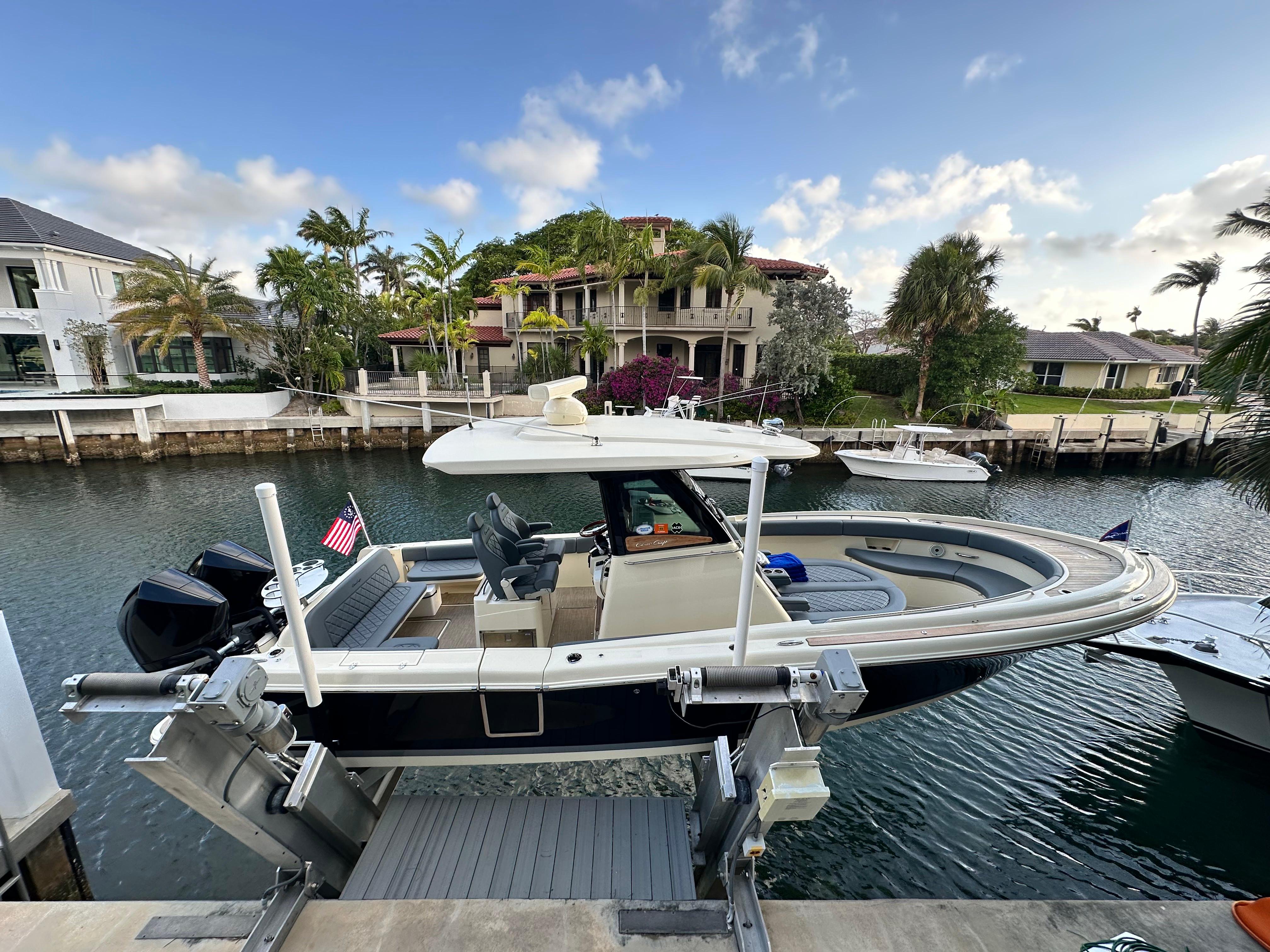 2023 Chris-Craft 30 Catalina