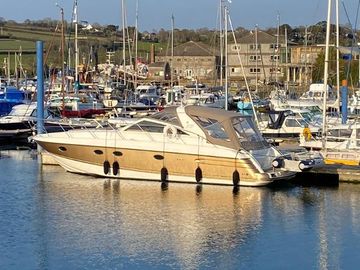 1998 Princess V40