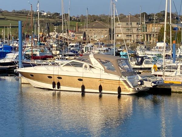 1998 Princess V40
