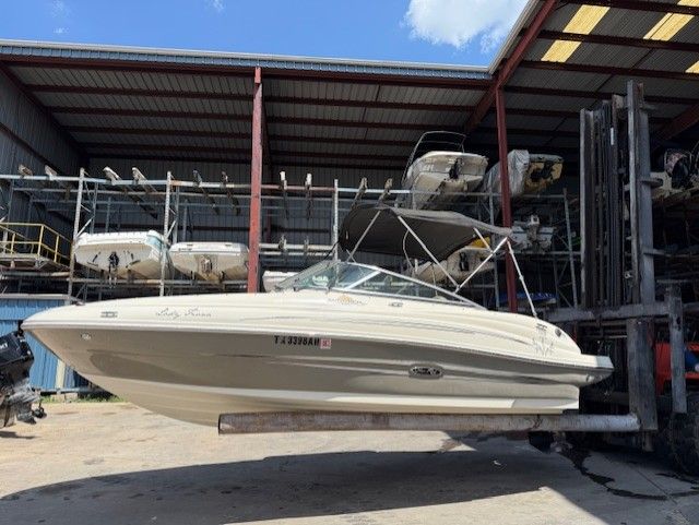 2007 Sea Ray 200 Sundeck