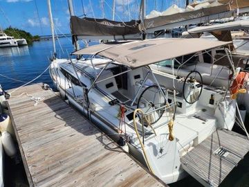 2017 Jeanneau Sun Odyssey 349