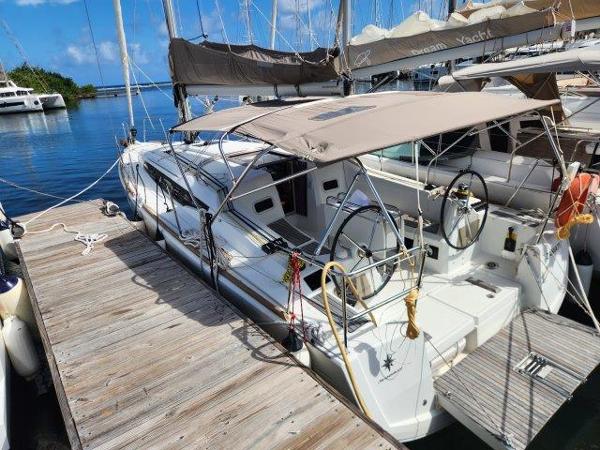 2017 Jeanneau Sun Odyssey 349