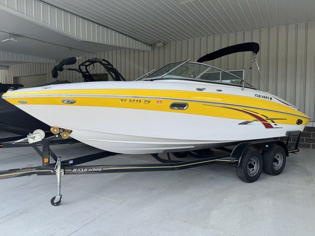 2007 Four Winns 240 Horizon