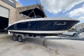 2023 Sea Ray SDX 270 Outboard
