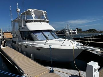 1996 Carver 325 Aft Cabin Motor Yacht