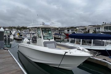2024 Boston Whaler 250 Outrage
