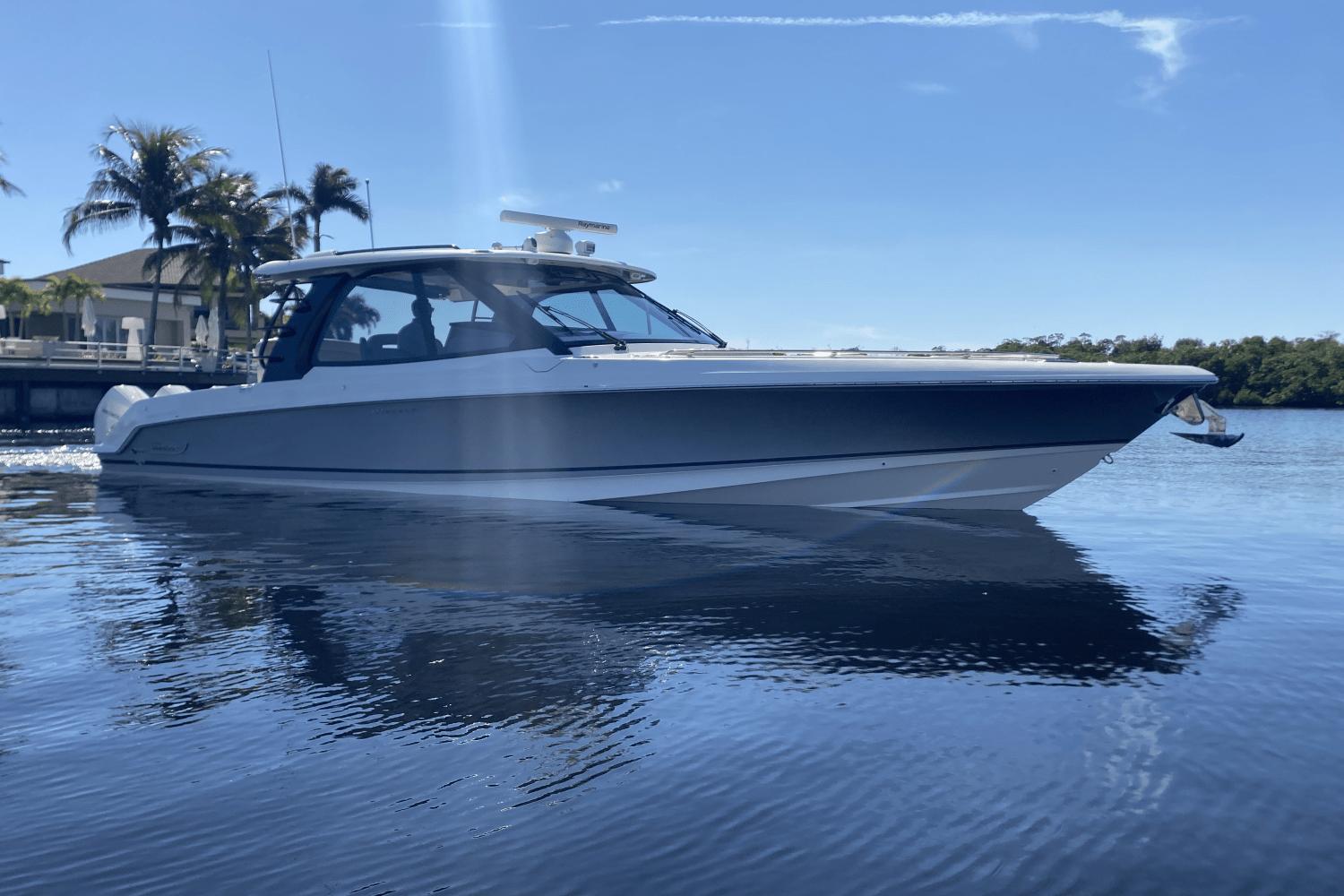 2023 Boston Whaler 380 EX