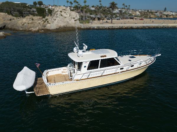 2005 East Bay 58' Flybridge Sedan - DiMillo's Yacht Sales