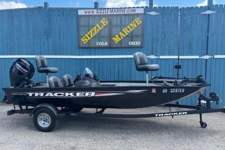 Tracker Pro 170 2025 Tracker Pro 170 boat displayed at Sizzle Marine, Ohio dealership.