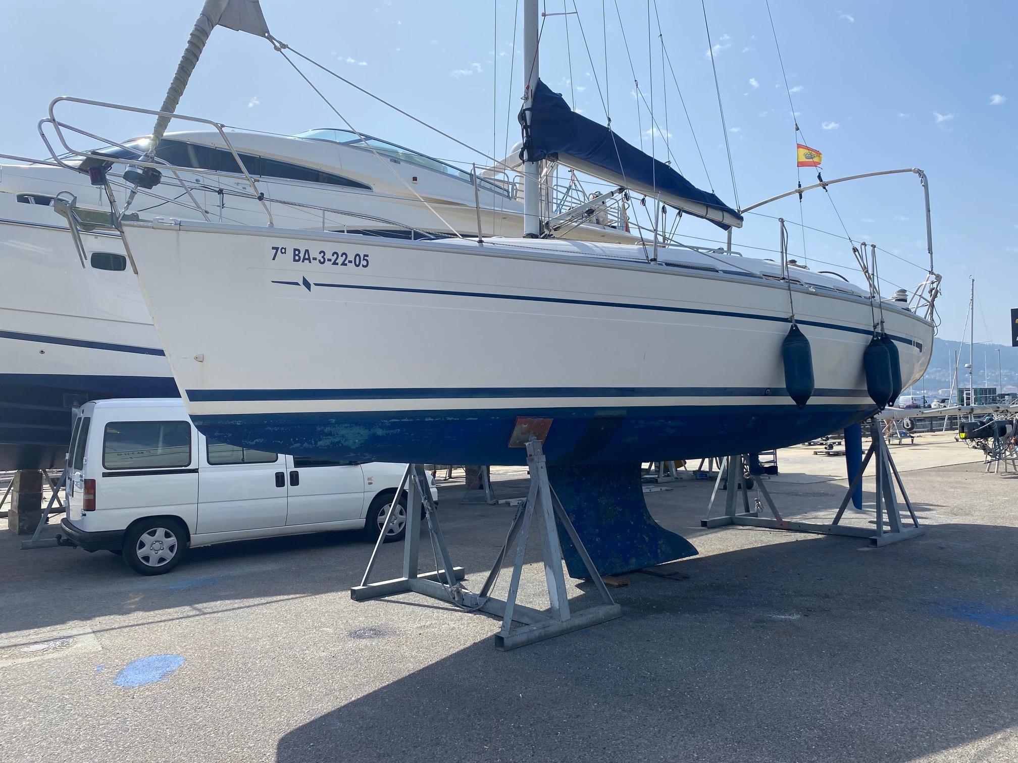 Bavaria 32