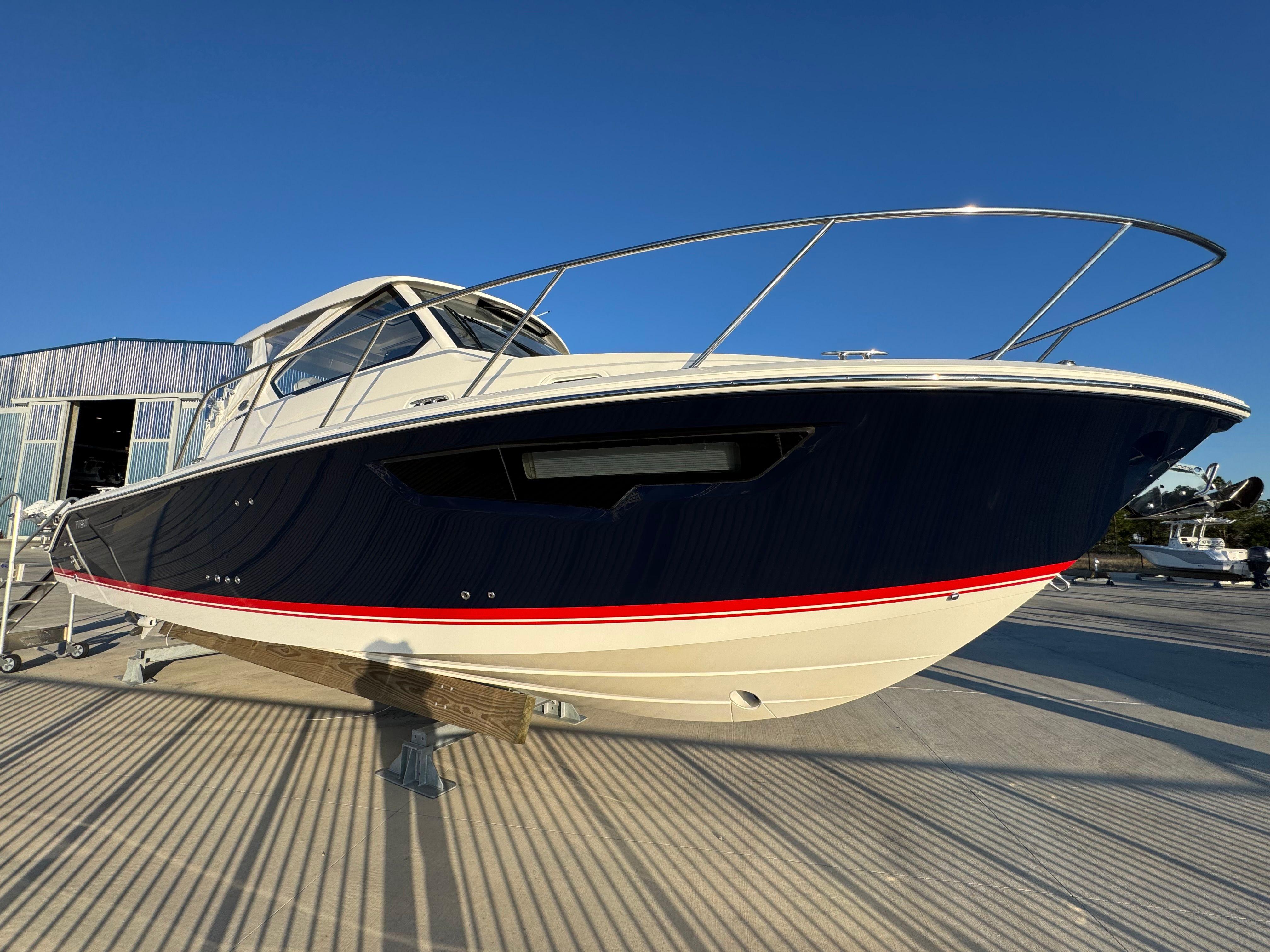 2025 Pursuit OS 325 Offshore