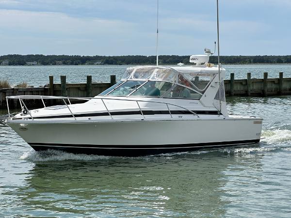 1994 Bertram 30 Express Fisherman