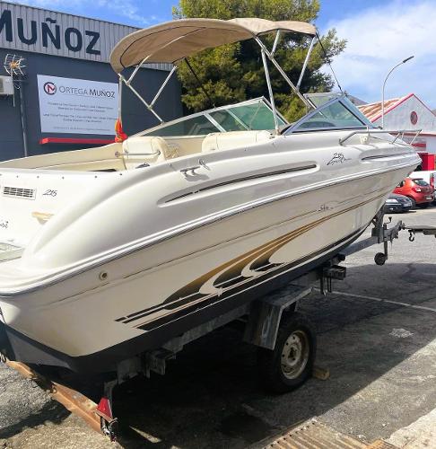 Sea Ray 215