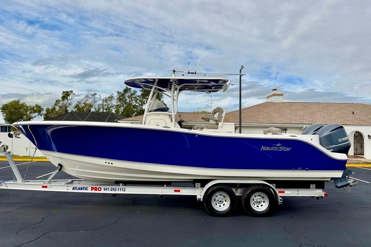 2016 NauticStar 28 XS