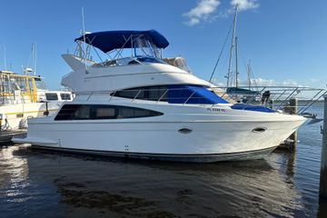 2005 Carver 36 Sedan