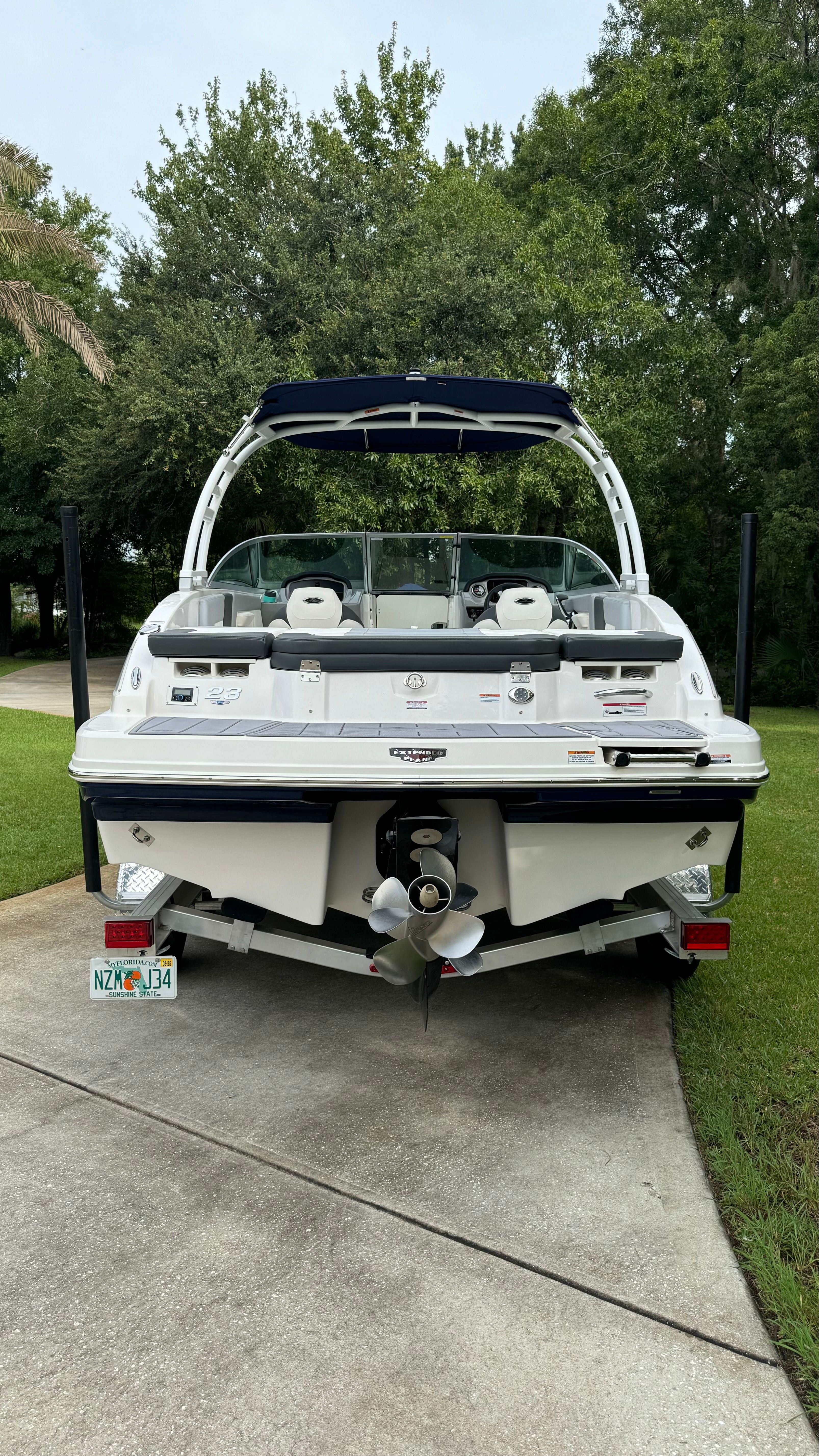 2023 Chaparral 23 SSi