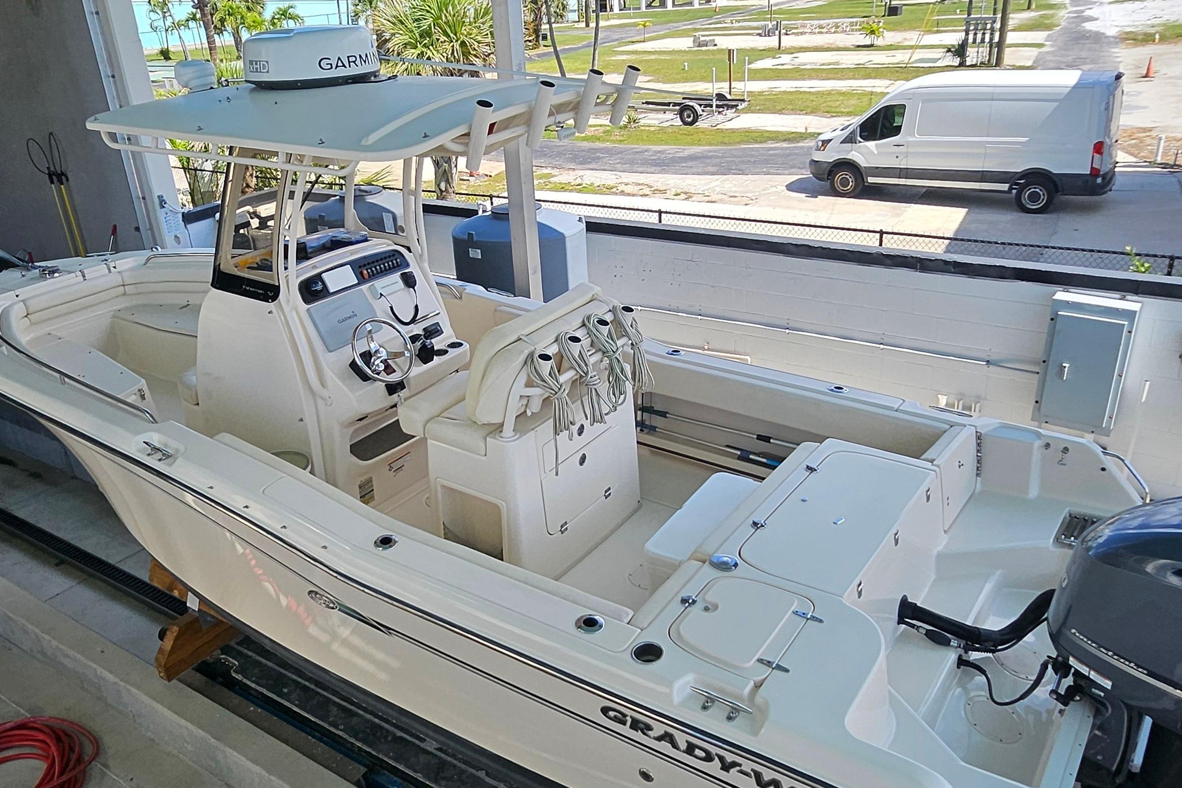2017 Grady-White Fisherman 257