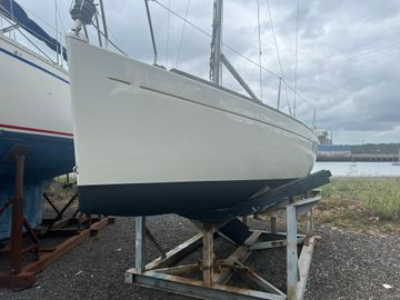 2004 Beneteau First 211