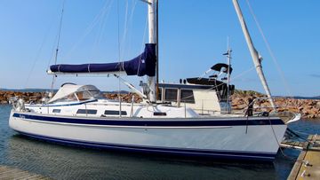 2015 Hallberg-Rassy 372
