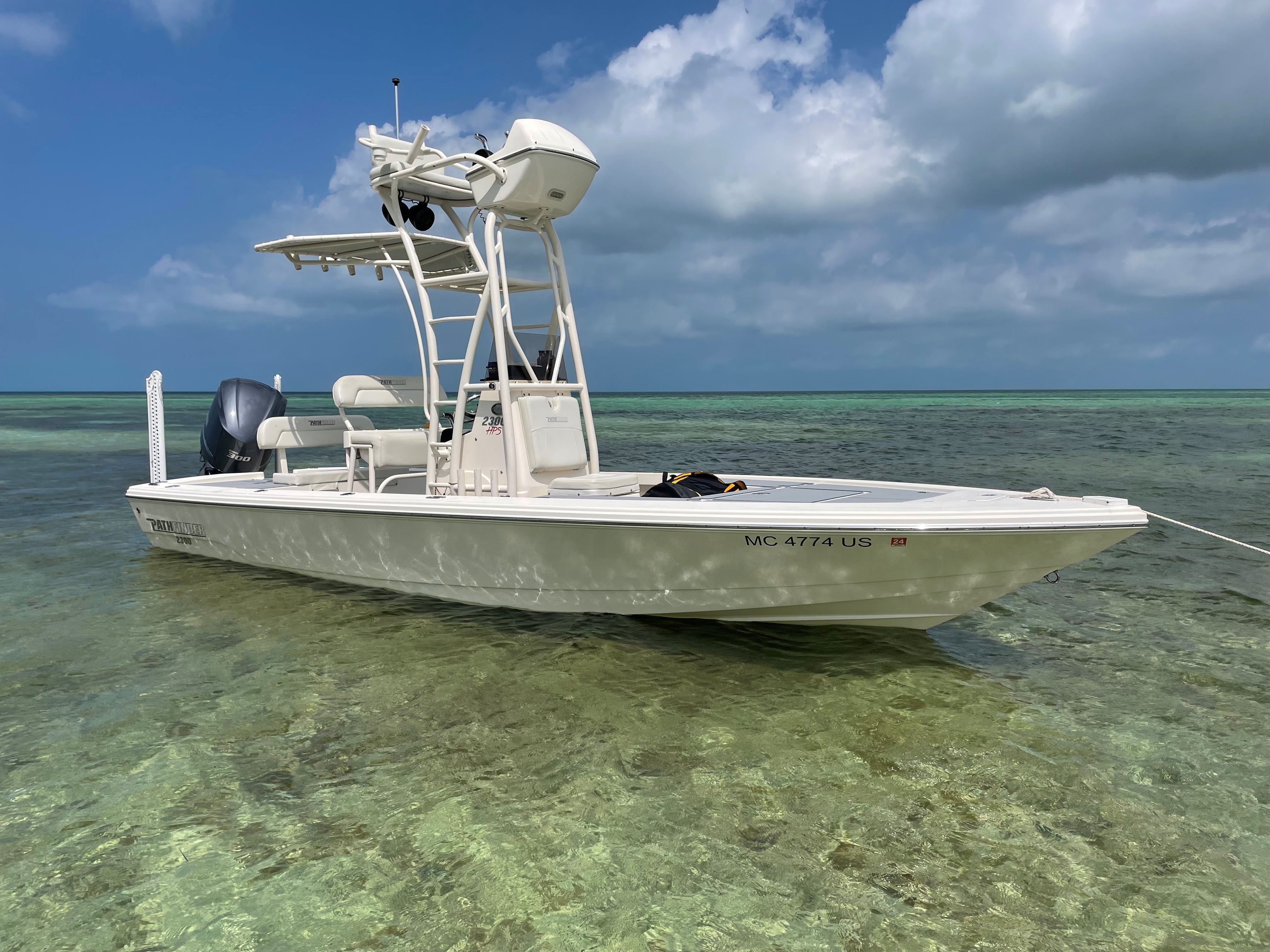 2016 Pathfinder 2300 HPS