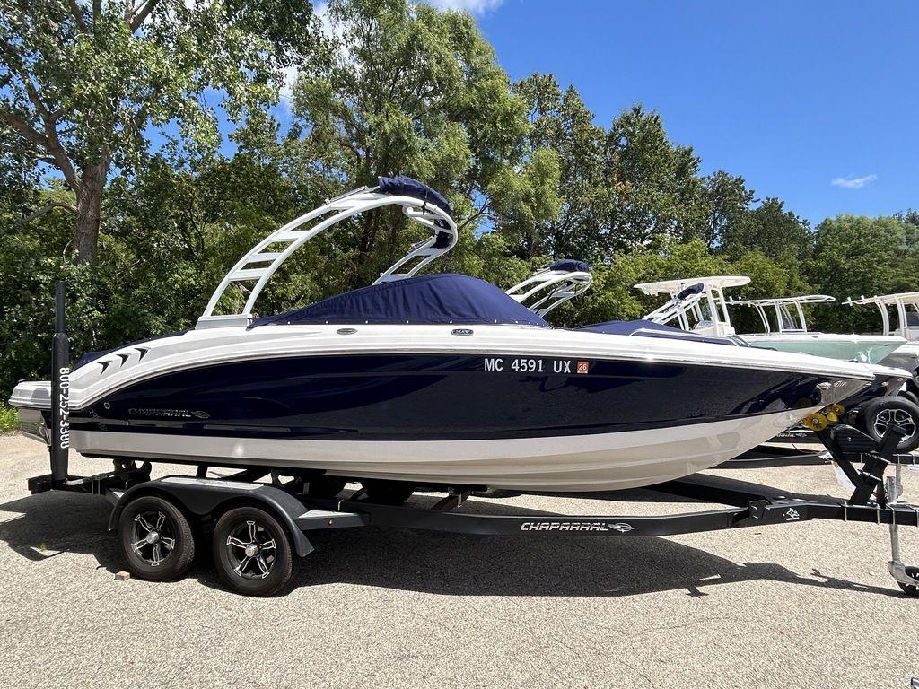 2023 Chaparral 23 Surf