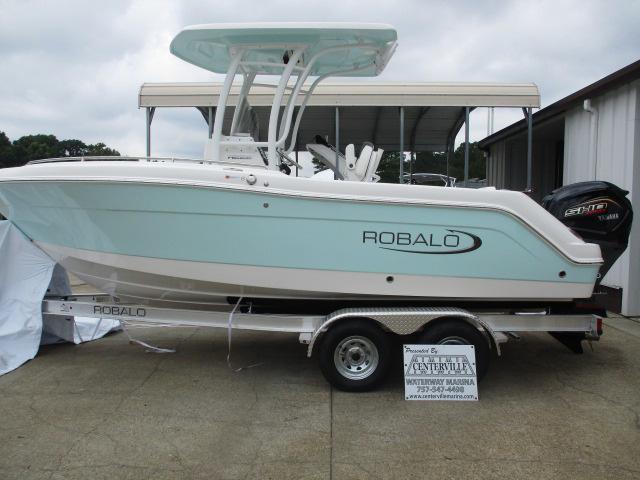 Robalo 222 Explorer In Stock Trailer Included
