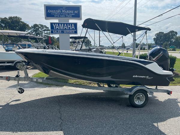 2024 Bayliner Element M17