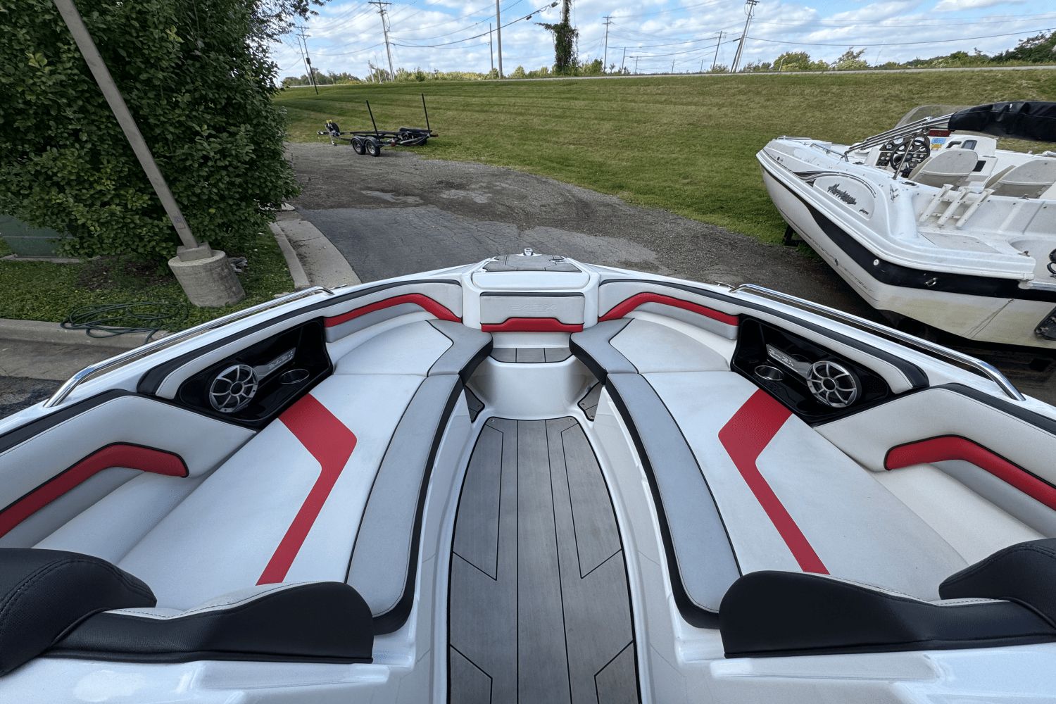 2020 Yamaha Boats 242 X