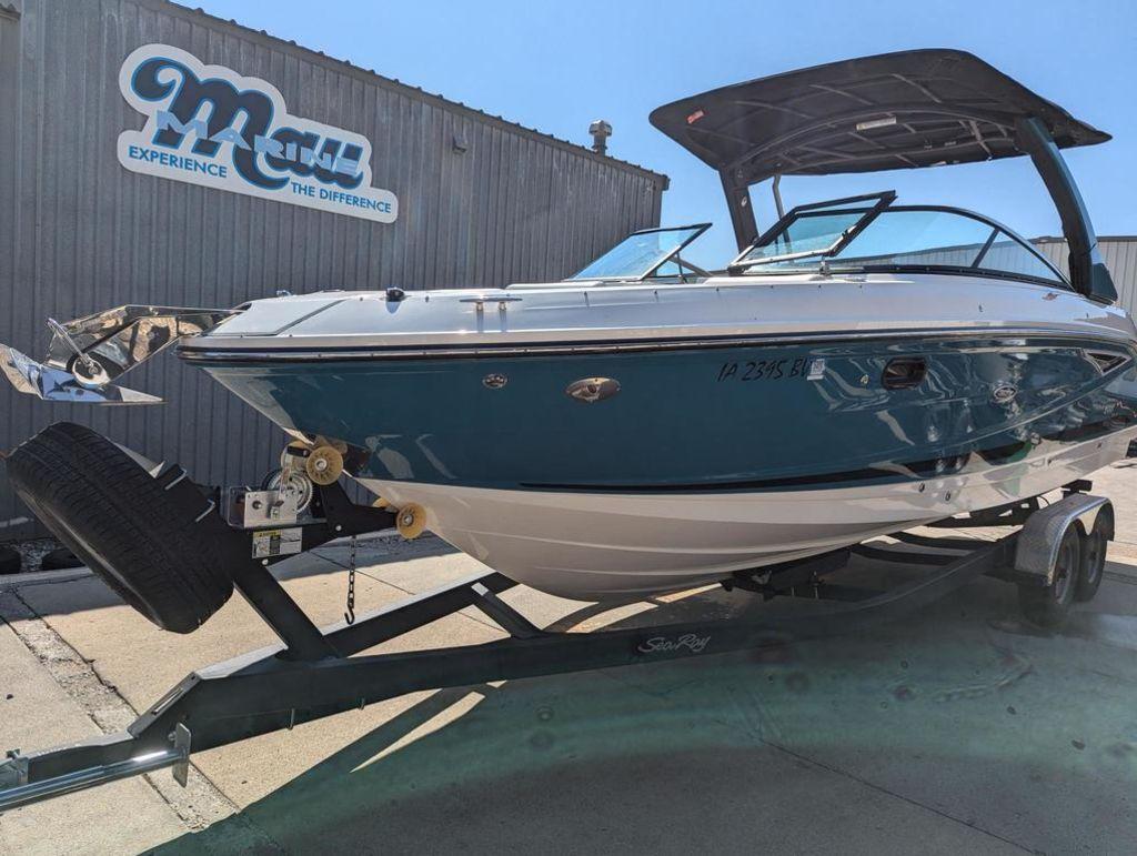 2021 Sea Ray SLX 280