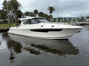 2025 Pursuit OS 445 Offshore