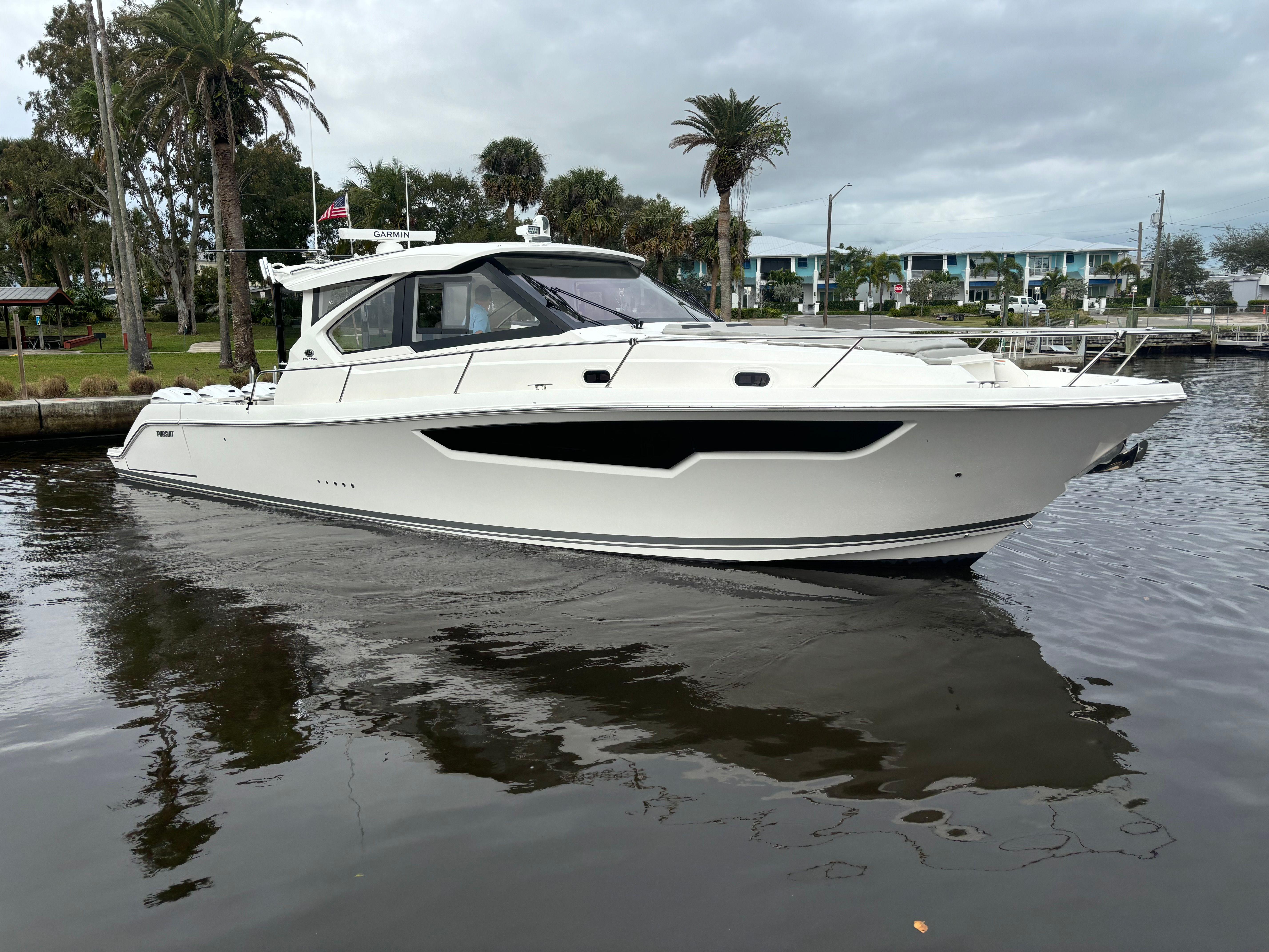 2025 Pursuit OS 445