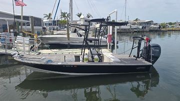 2023 Hewes Redfisher 21