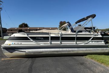 2005 Harris FloteBote 270 Crowne