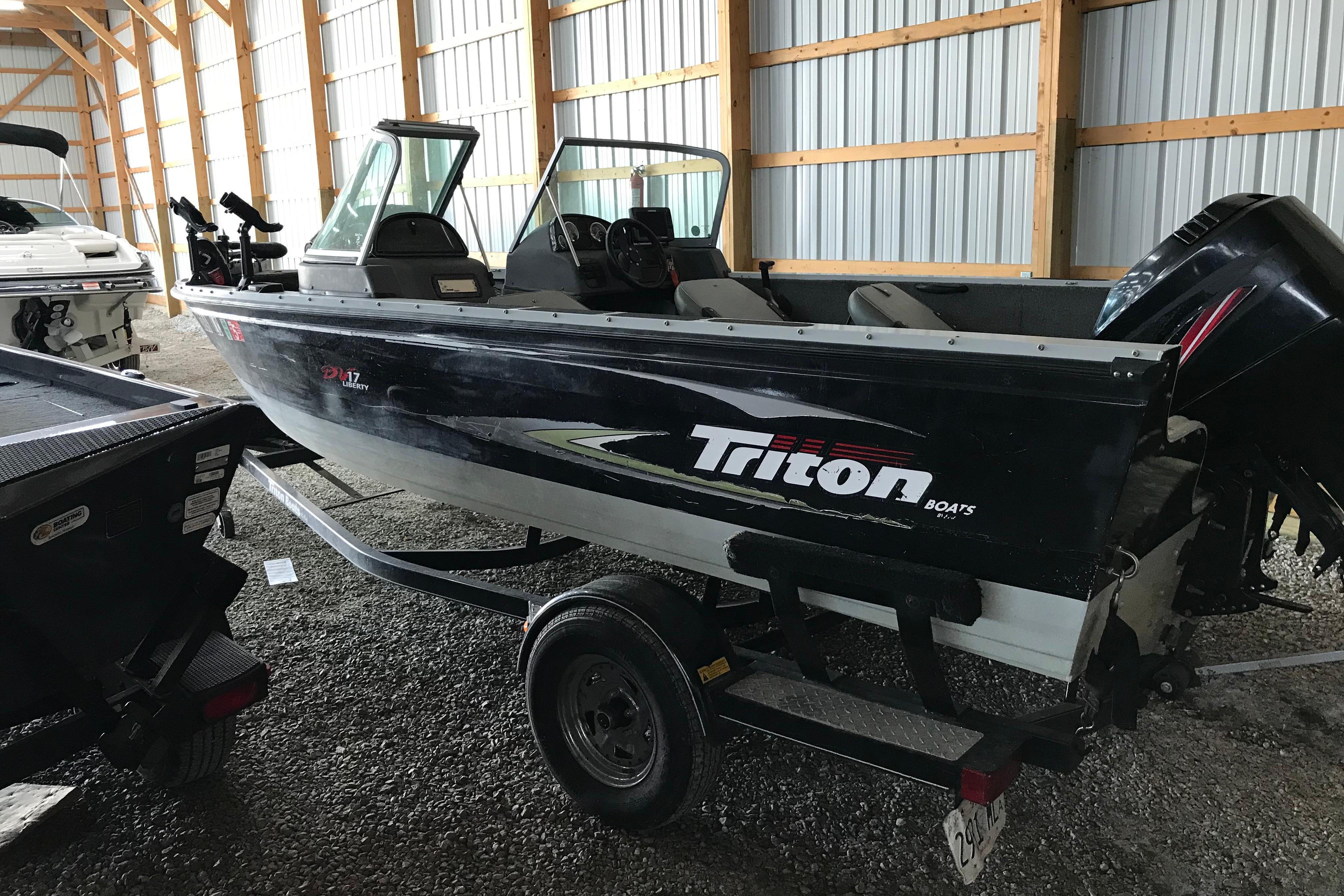 2009 Triton DV 17 Liberty