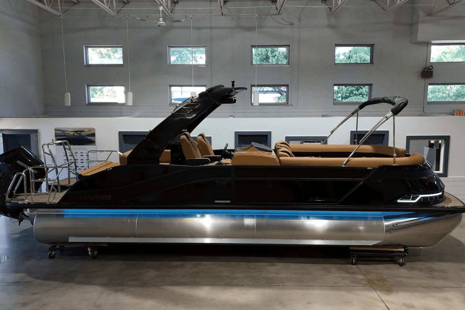 2025 Harris Grand Mariner 250