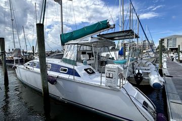 2003 PDQ 36 Capella