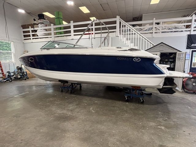 2005 Cobalt 255 Express