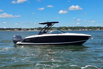 2024 Cobalt R8 Outboard