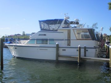 1986 Hatteras 43 Motor Yacht
