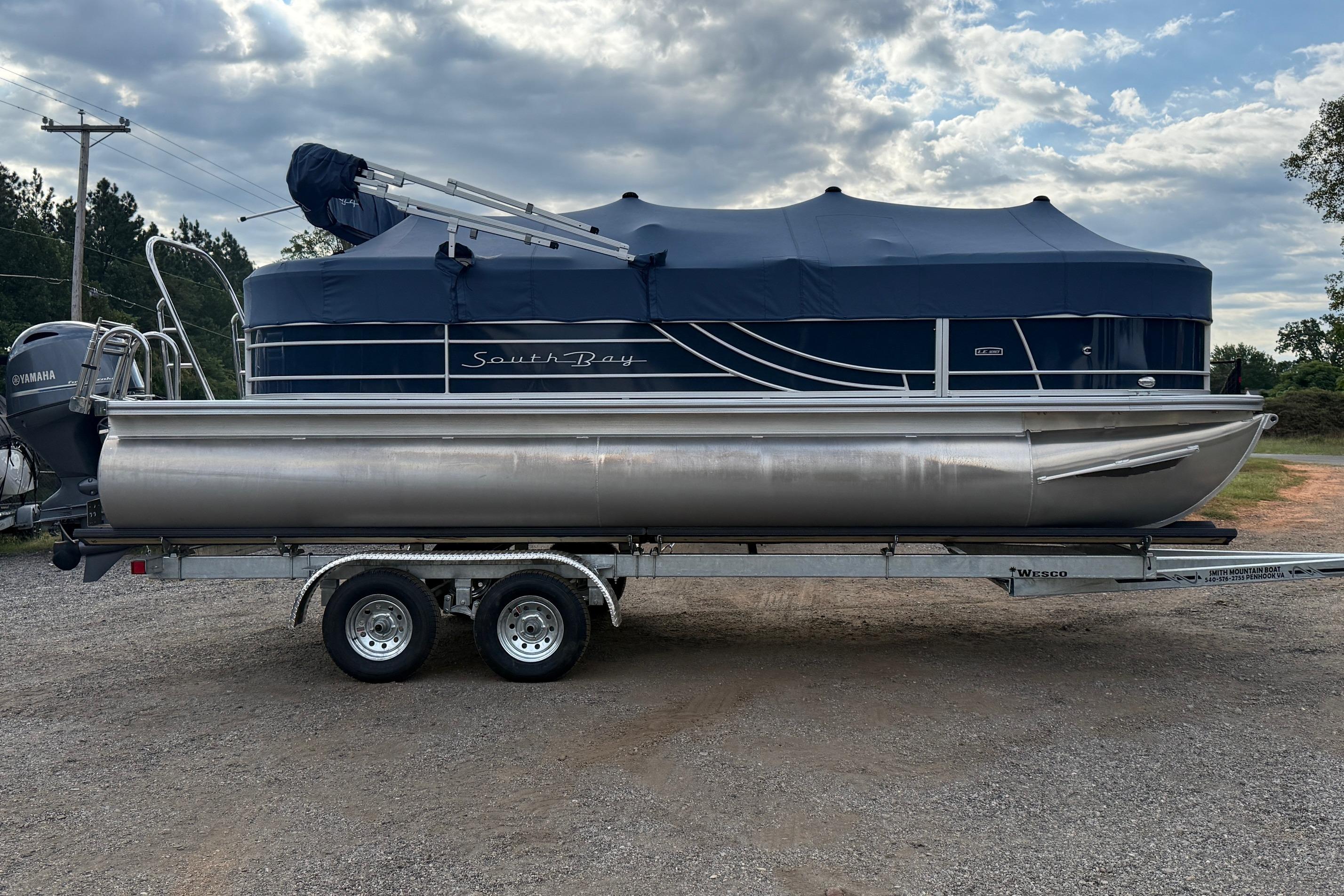 2023 Godfrey South Bay 222RS LE
