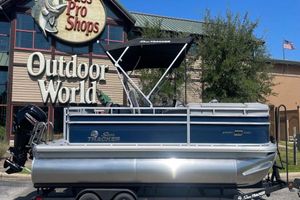 Sun Tracker SportFish 20 DLX 2026 Sun Tracker SportFish 20 DLX pontoon boat at Bass Pro Shops Outdoor World.