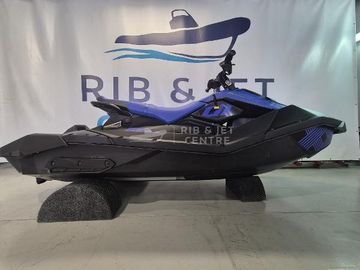 2022 Sea-Doo SPARK TRIXX 3up