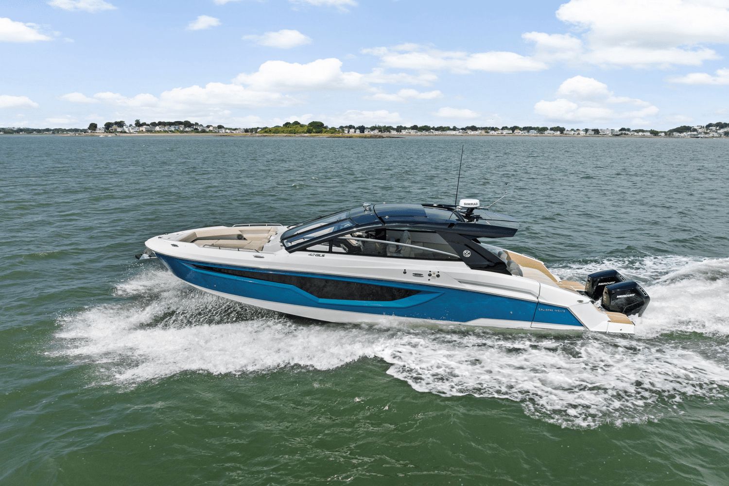 2025 Cruisers Yachts 42 GLS Outboard