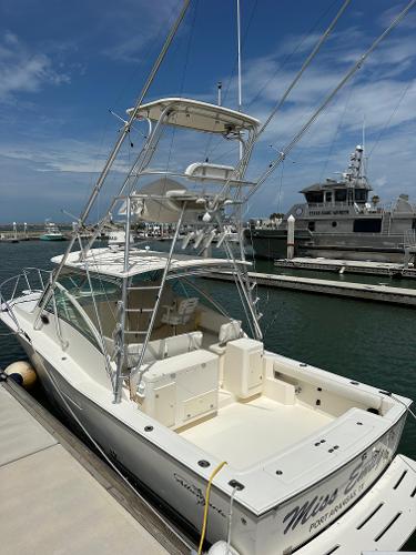 2006 Albemarle 320 Express Fisherman