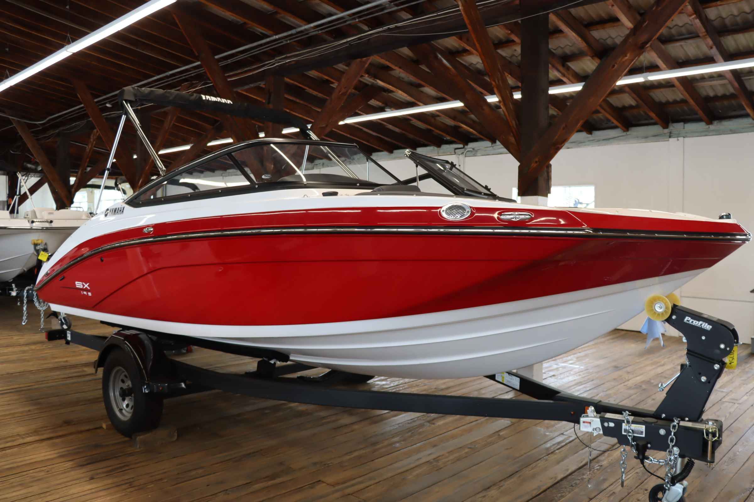 2025 Yamaha Boats SX195