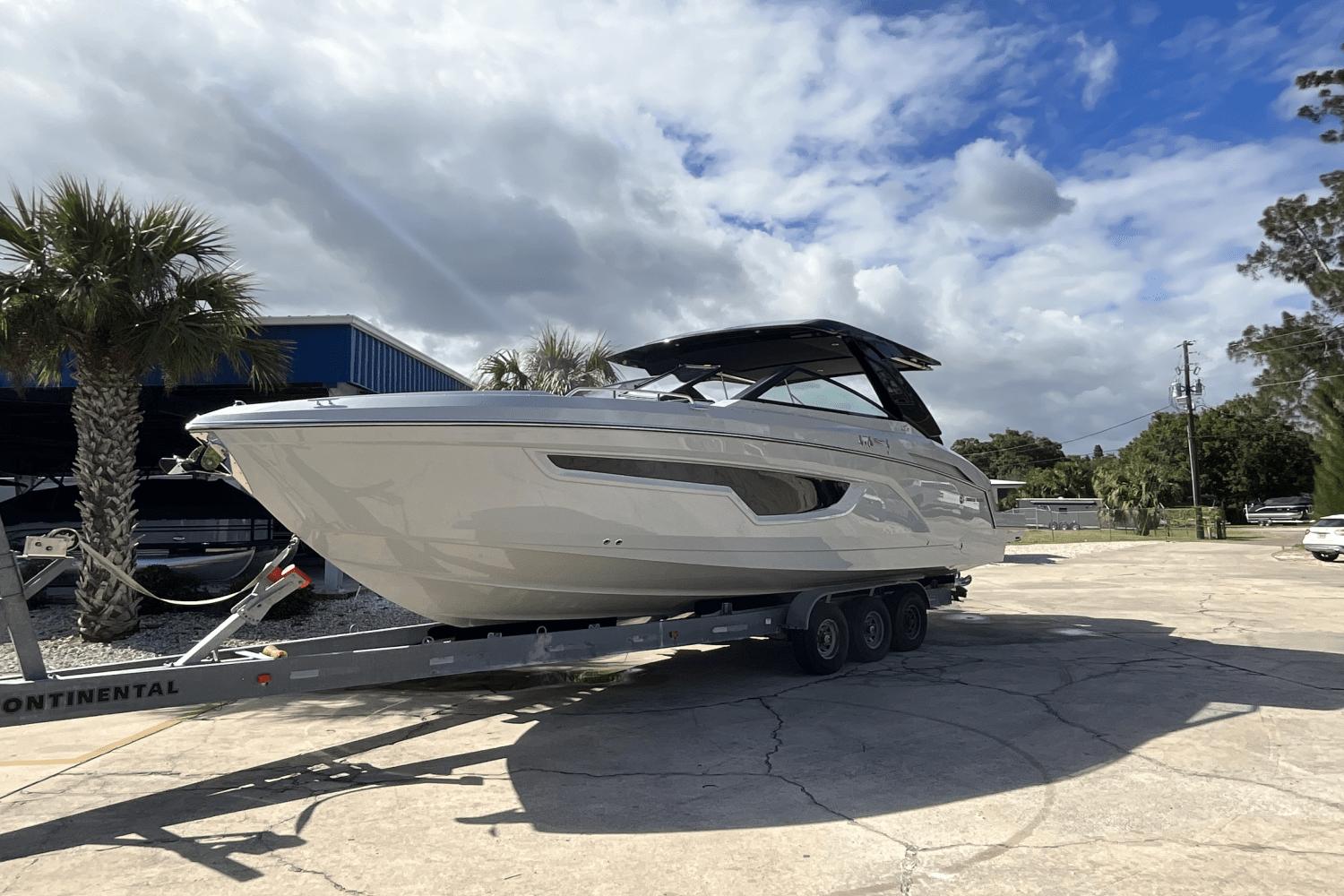 2024 Cruisers Yachts 34 GLS South Beach Outboard Pompano Beach Florida   9053987 954272147 0 041120230506 0 