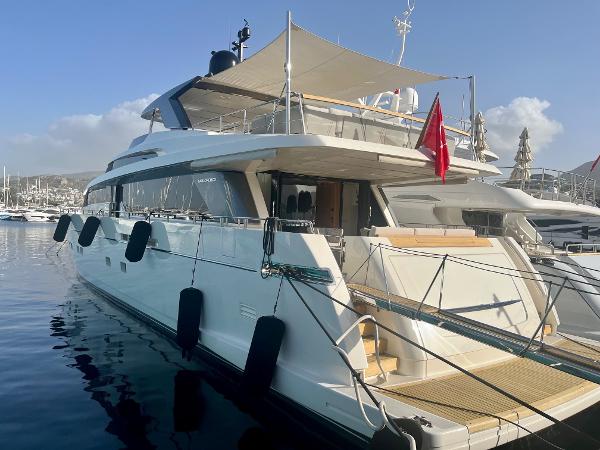Sanlorenzo SL104